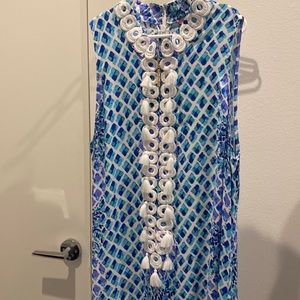 Maxi dress hemmed but never worn.  Toe in pineapple Jane maxi dress